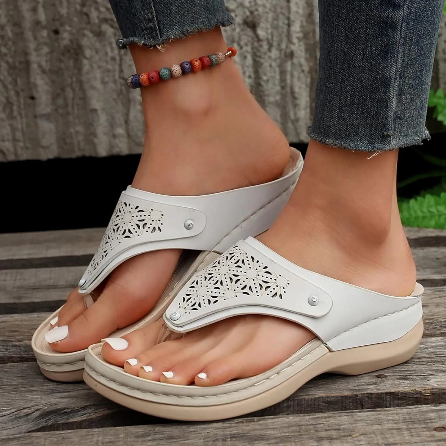 Avylays Breathable Mesh Sports Sandals With Non-Slip Sole Comfort Walking Sandals Slip On Flip Flops Beach Sandals