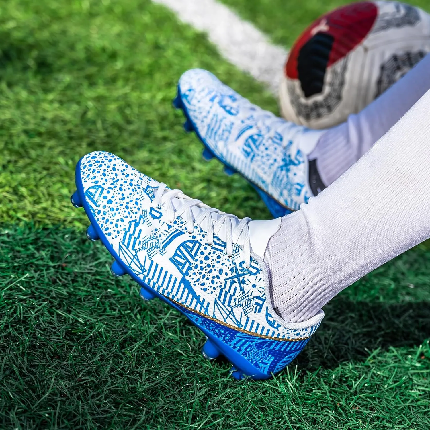 Boys Girls Soccer Shoes Kids Football Cleats Turf Indoor Low-Top Non-Slip Sneakers for Youth
