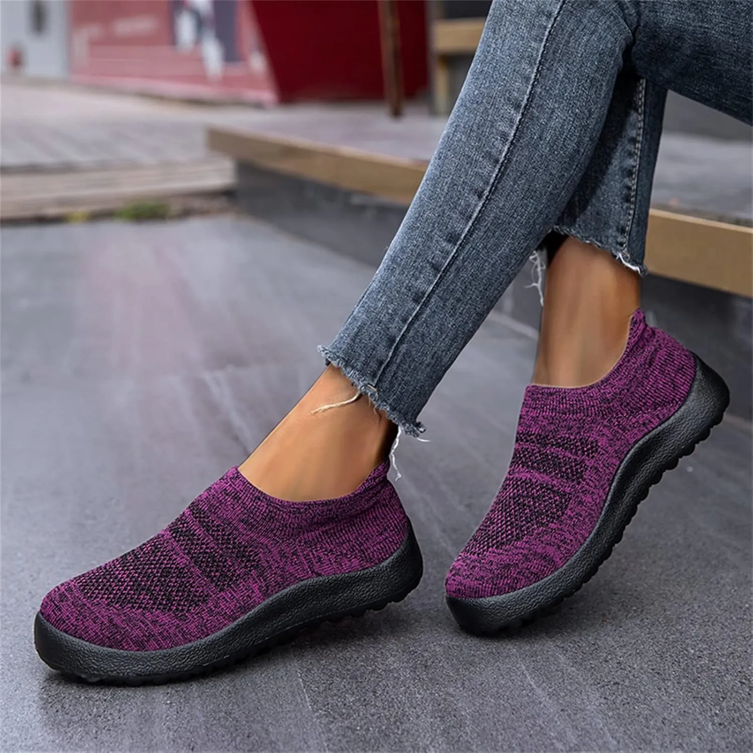 Fashion Spring and Summer Women Sports Shoes Flat Bottom Lightweight Slip On Fly Woven Mesh All Terrain Shoes