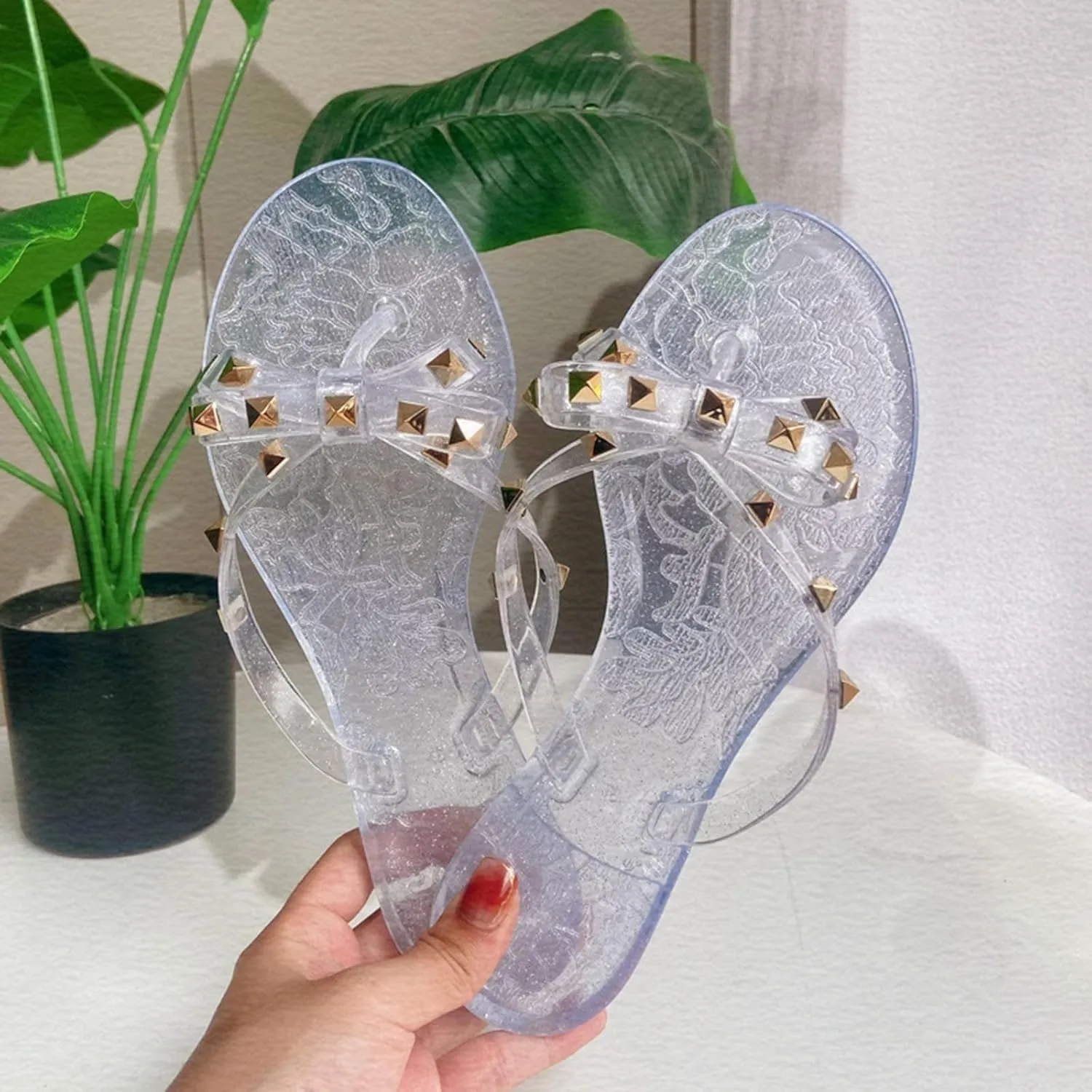 Flat Sandals for Women Thong Walking Sandals with Arch Support Comfortable Flip Flops Dressy Summer Beach Sandals
