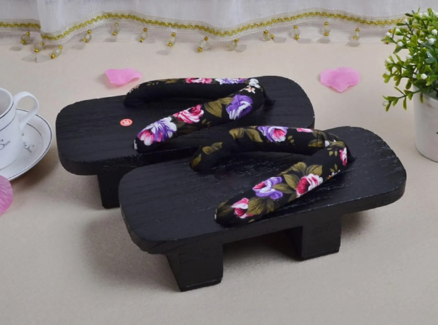 GK-O Japanese Clogs Geta Wooden Flip Flops Retro Sandals Slippers Shoes Kimono Cosplay Costume Shoes