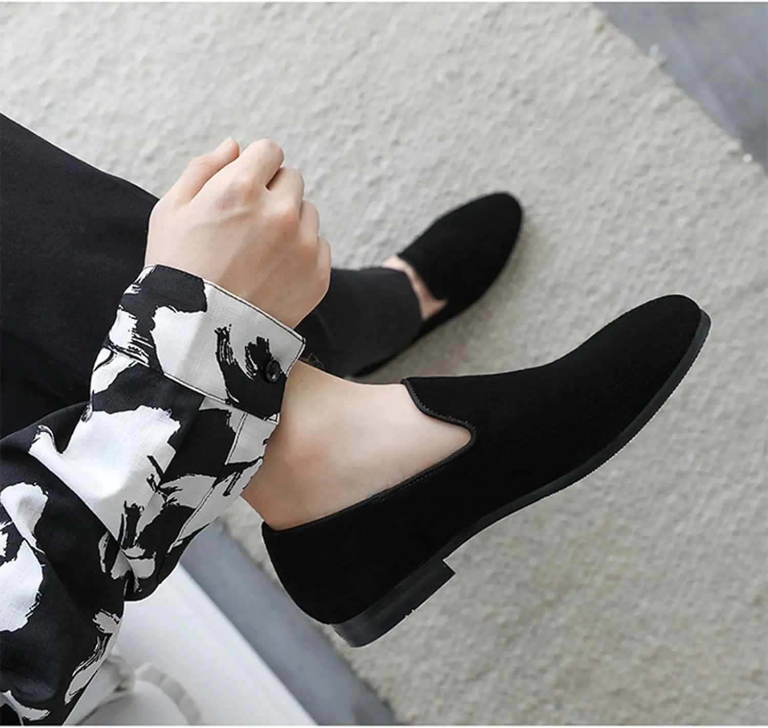 Men's Casual Velvet Loafers Slip-On Walking Dress Comfortable Fashion Shoes