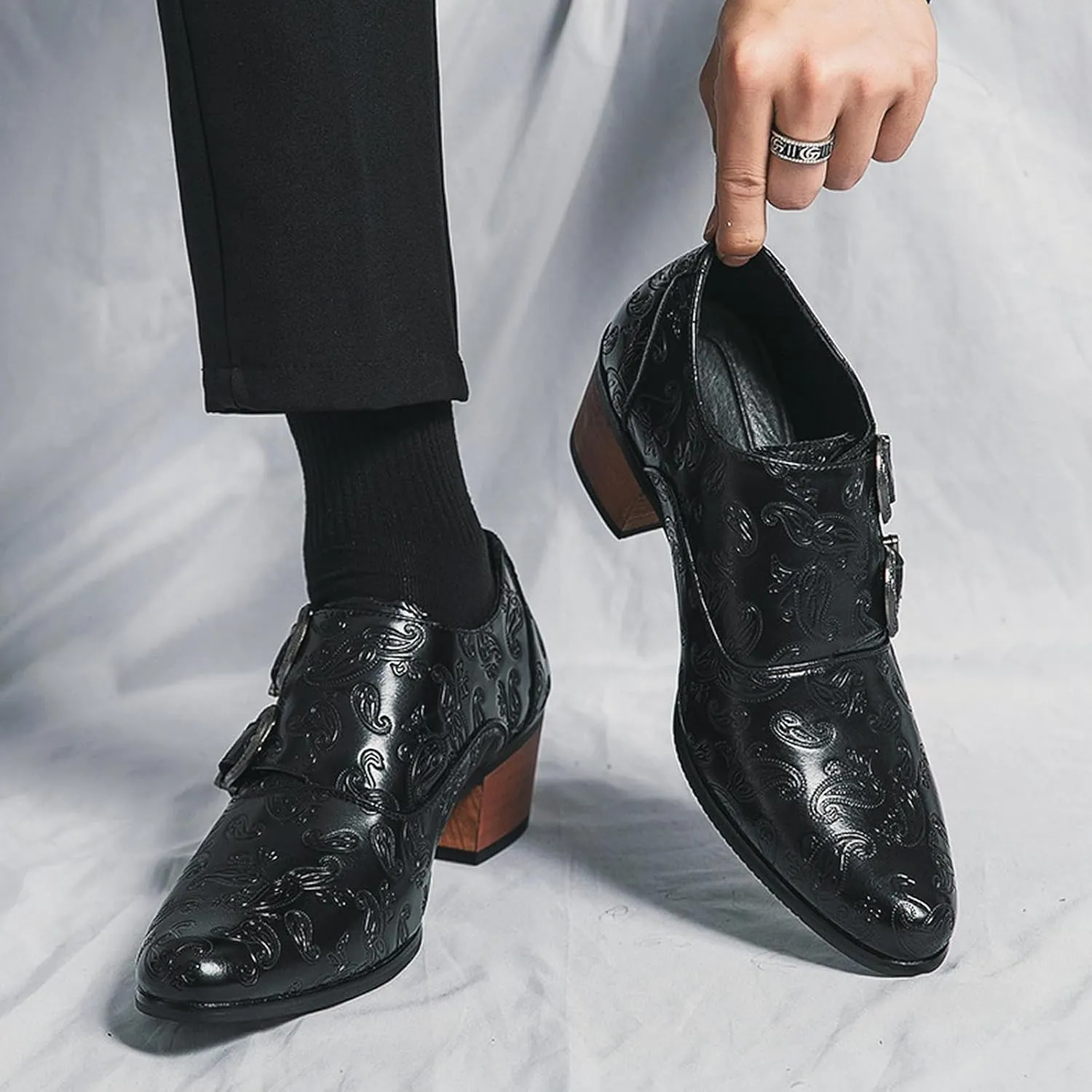 Men's Chelsea Boots Low Top Pointed Toe Oxford Boots Retro Fashion Party Business Western Cowboy Ankle Boots Leather Slip On Dress Loafers