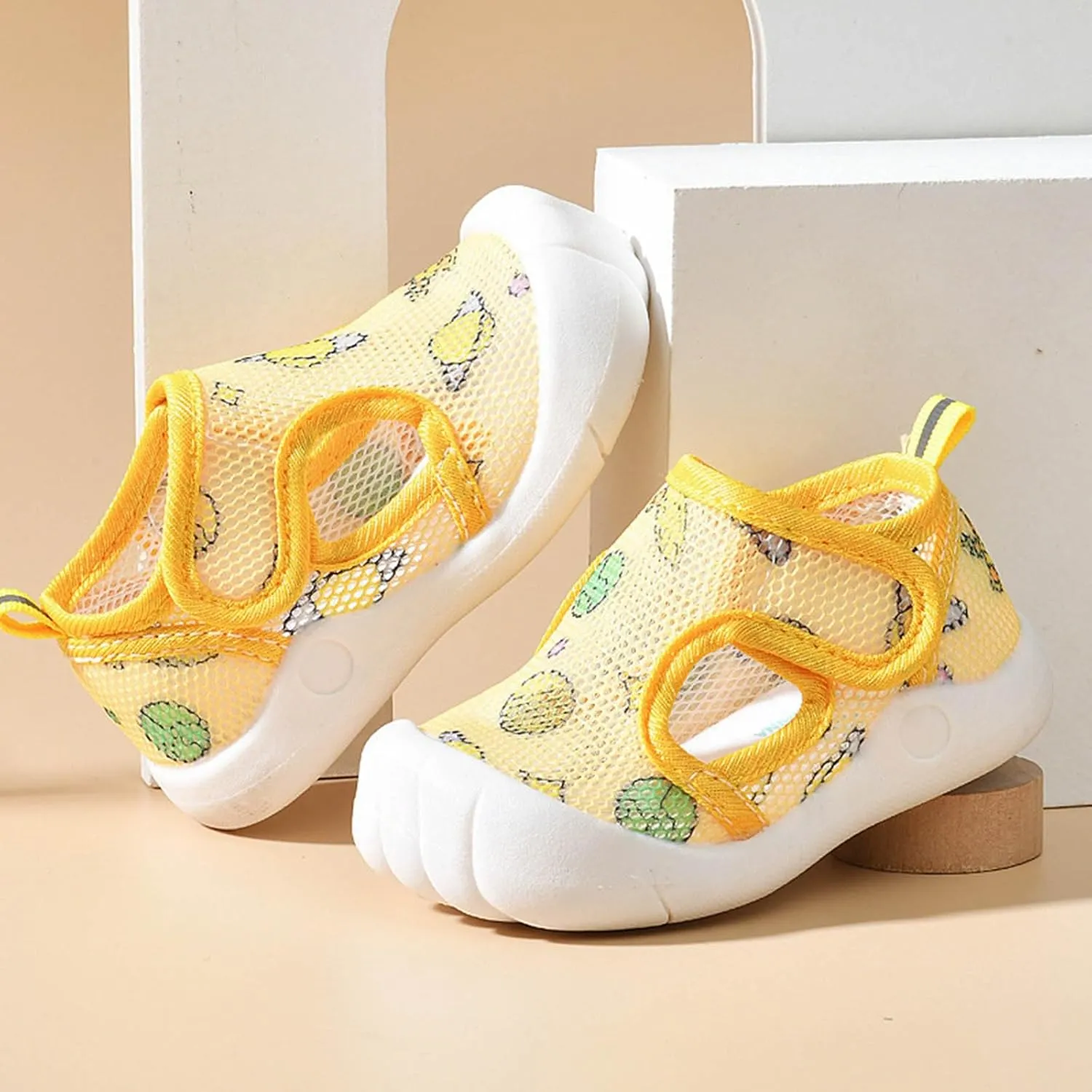 Toddler Toe Box Shoes Toddler Water Shoes Barefoot Water for Kids Baby Wide Socks with Arch Support Breathable Baby Boys Sandals Walking for Beach Swim Pool Toddle
