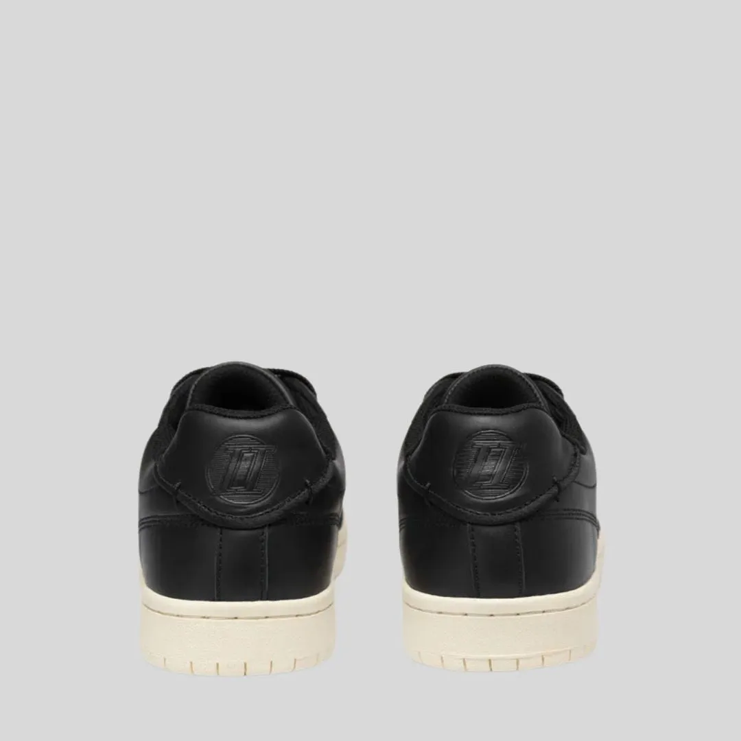 Wolfe Leather Sneaker (Black)