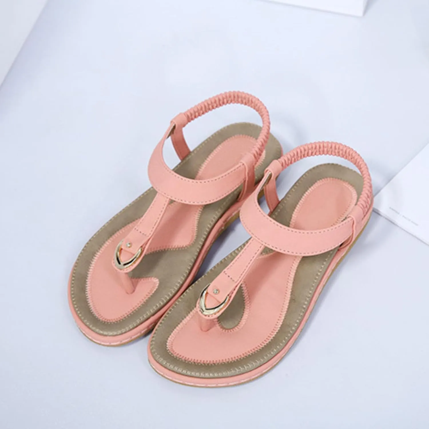 Womens Bohemian Flat Sandals Comfortable Summer Flip Flops Beach Vacation Shoes T-Strap Thong Sandals Stylish Clip Toe Walking Shoes Casual Flats with Back Strap