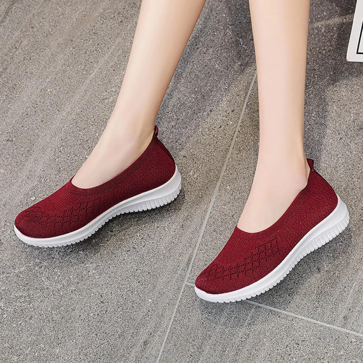 Women's Casual Walking Shoes Summer Flat Sneakers Breathable Runing Shoes Lightweight Slip On Sneakers Work Shoes
