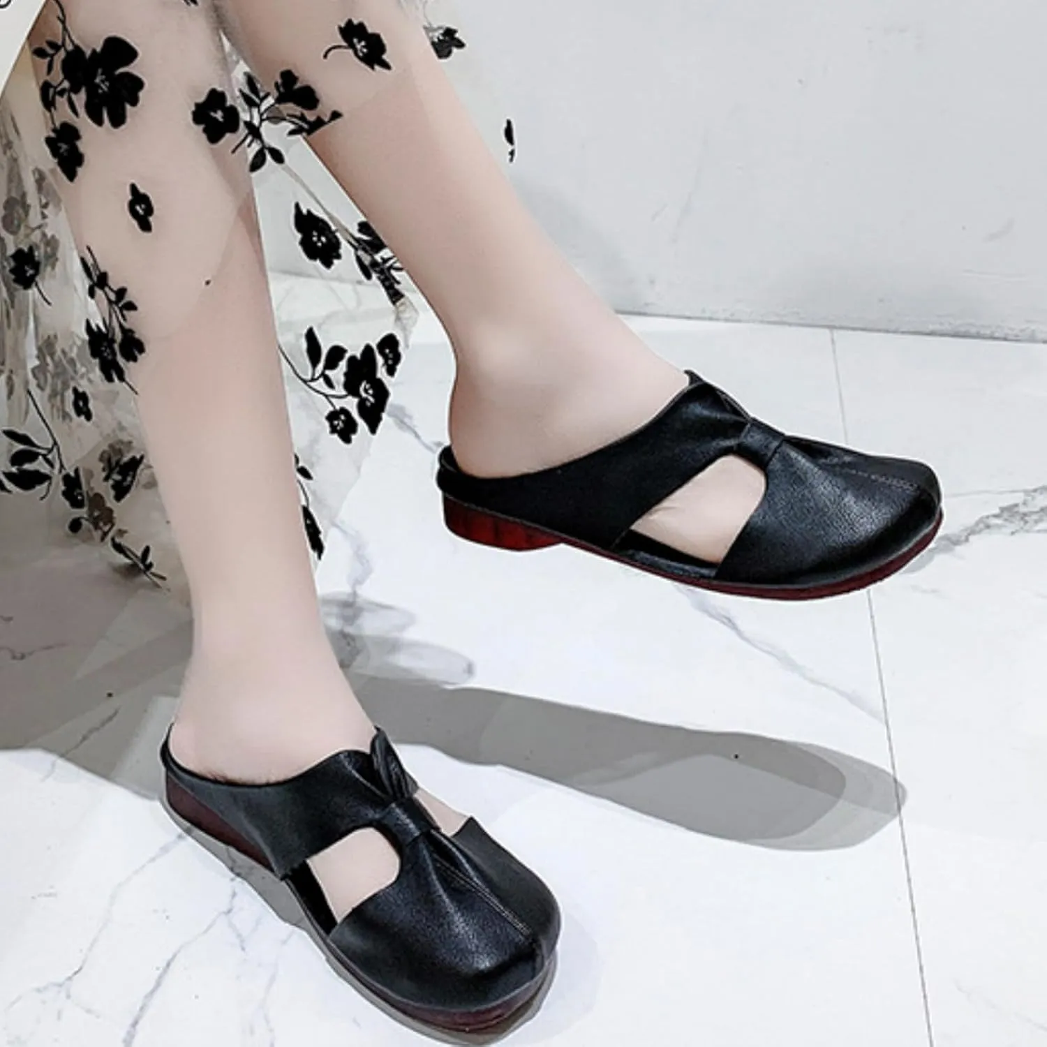 Womens Flat Sandals Knotted Hollow Out Slip On Flats Fashion Round Toe Mules Comfortable Leather Slip-On Dressy Summer Beach Slippers Vacation Slide Sandals