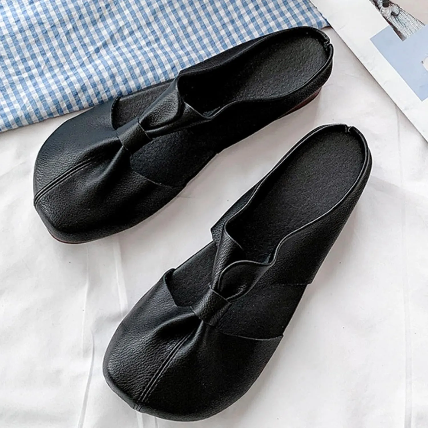 Womens Flat Sandals Knotted Hollow Out Slip On Flats Fashion Round Toe Mules Comfortable Leather Slip-On Dressy Summer Beach Slippers Vacation Slide Sandals